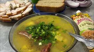 Суп из чечевицы с копчеными ребрышками! Это очень вкусно!