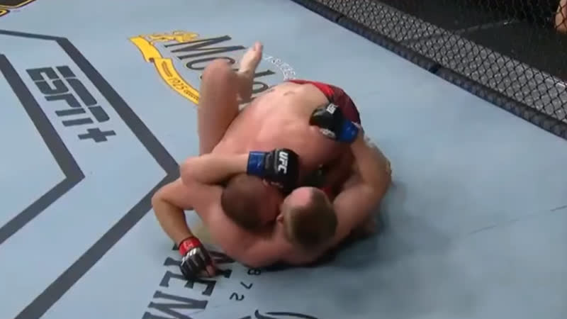 смотреть UFC ЮФС прямой эфир ФАЙТ НАЙТ FIGHT NIGHT 215 СЕРГЕЙ СПИВАК