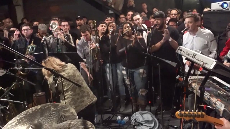 Jeremy Renner Jamm Jam (