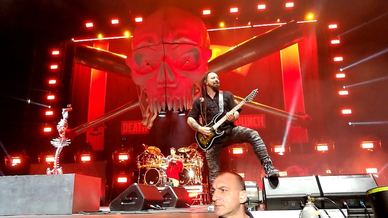 Five Finger Death Punch Inside Out, Live in Budapest