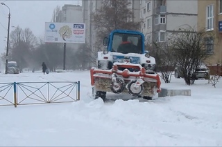 Хмельницький завалило снігом. Що відбувалося в місті