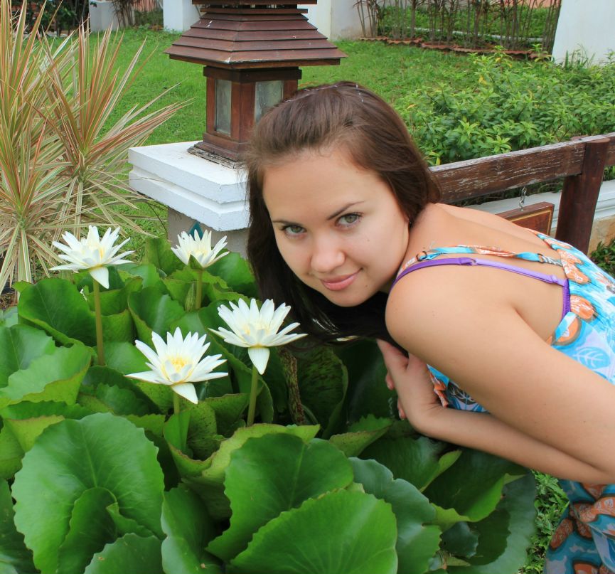 Елена Уникерова | Туим