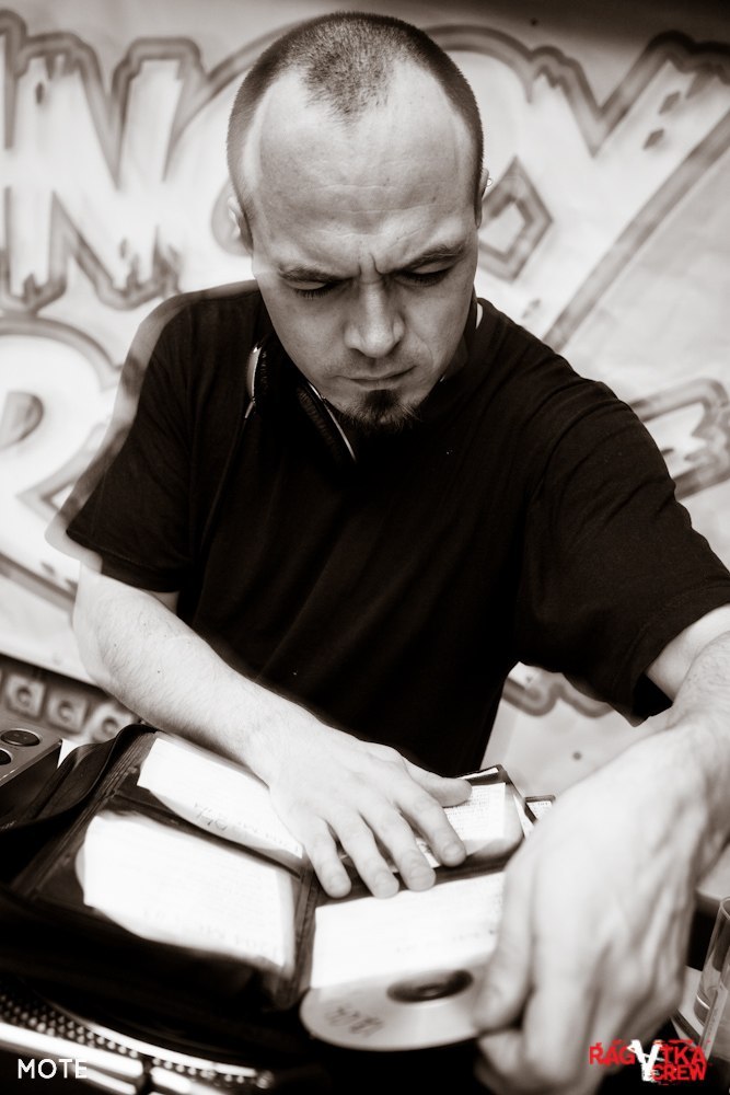 Викуська Угараева DOKTOR Z٩(̾●̮̮̃̾•̃̾)۶ ♌ ПАНДА-НЕВАЛЯШКА | Санкт-Петербург