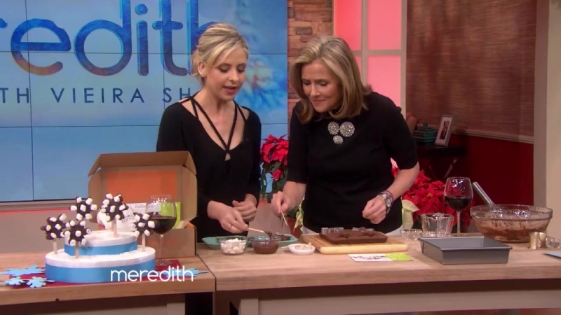Sarah Michelle Gellars Holiday Treats on The Meredith Vieira Show (18 December