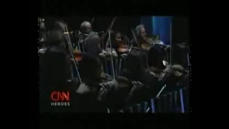 ей апплодируют стоя. шикарный