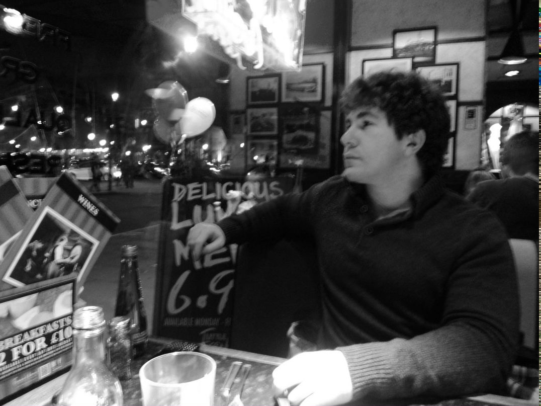 Олли Найтс | London