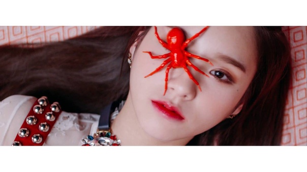 LOONA: HEEJIN Vi Vi