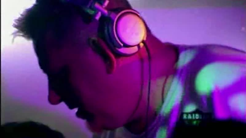 Commander Tom Are Am Eye 2. 4 ( The Rebirth) ( Live,