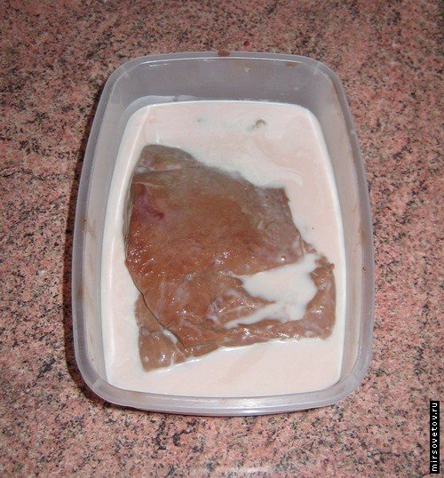 Рецепт: Печенка на луковой подушке Те кто не любил печень пересмотрят свои взгля