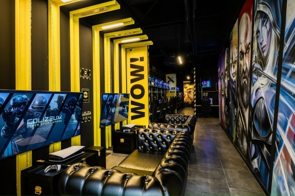 Официальное открытие компьютерного клуба COLIZEUM в...