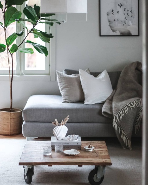 Уютный уголок для чтения и отдыха обязательно должен быть в каждом доме.