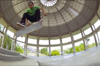 Shredding through the streets of Panama - Sweat and Destroy - Ep 3