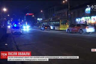 Патрульні не пускають вантажівки на Шулявський шляхопровід