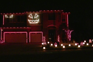 Halloween Light Show 2010 HD - Thriller ( Michael Jackson )